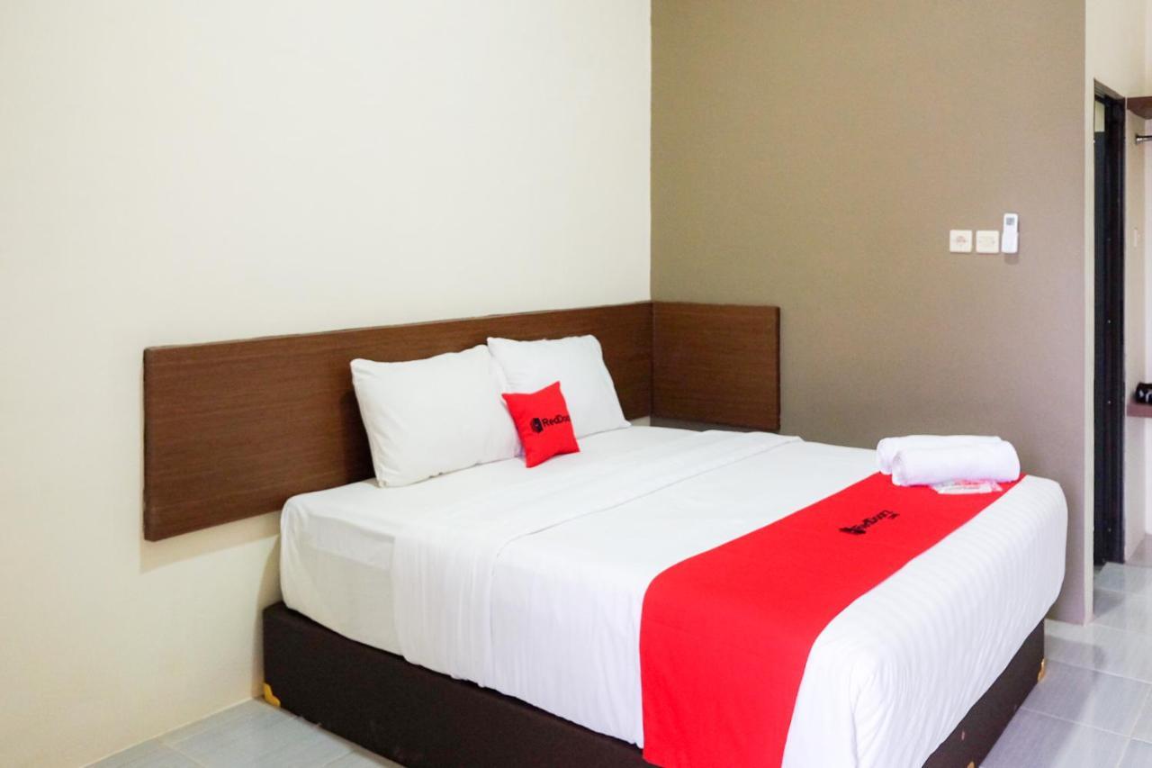 Hotel Reddoorz Syariah Near Exit Tol Pemalang Comal 2 Esterno foto