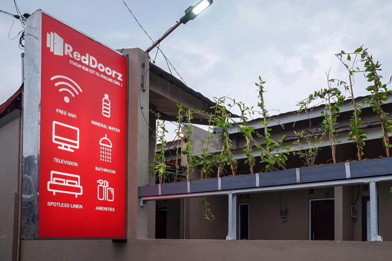 Hotel Reddoorz Syariah Near Exit Tol Pemalang Comal 2 Esterno foto
