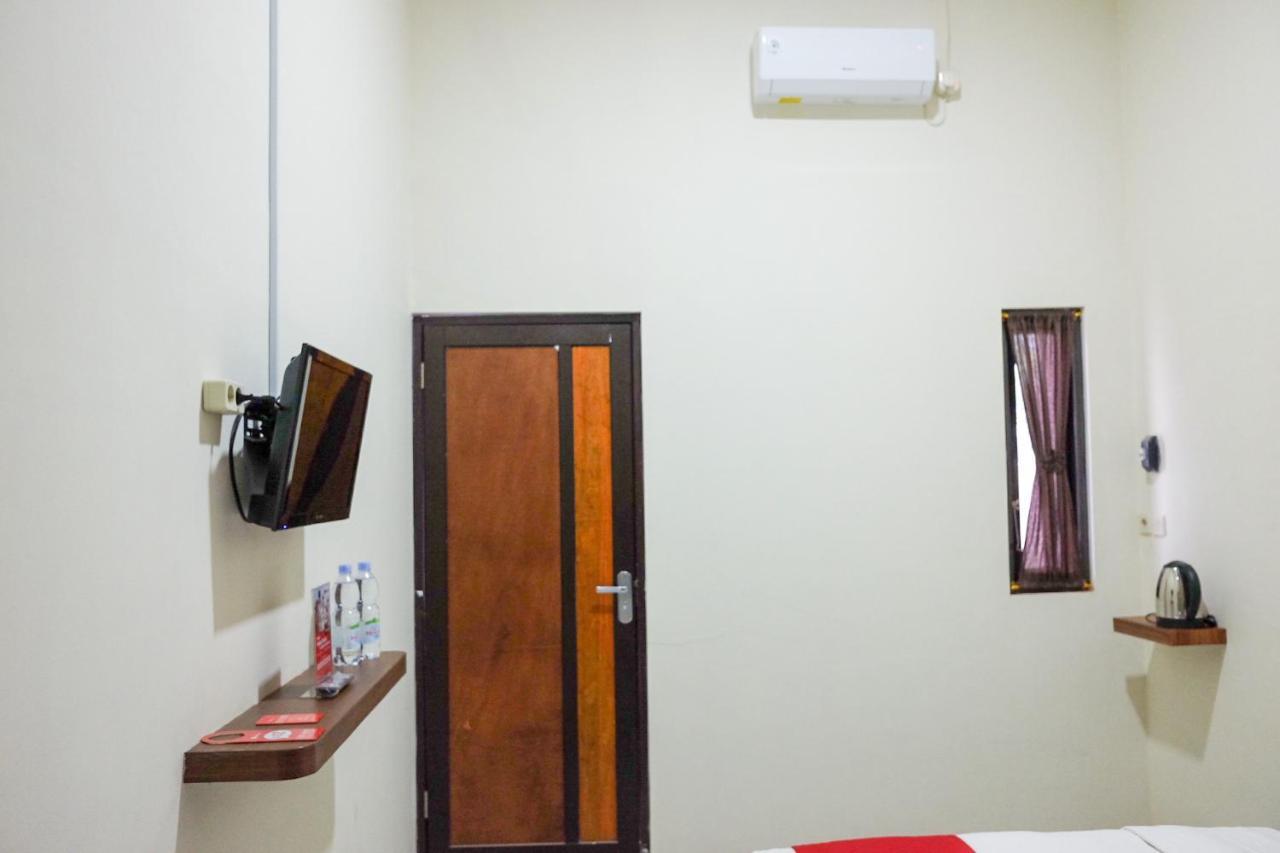 Hotel Reddoorz Syariah Near Exit Tol Pemalang Comal 2 Esterno foto